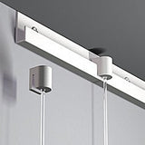 Cylinderkrok, vit hållare för Perlonlina på Museiskena - Galleriskena