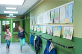 Info Rail 100 cm skena för foton, teckningar. Info Rail, enkelt att byta teckningar i skola och förskola - Galleriskena